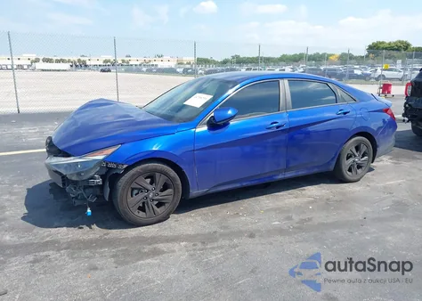2022 Hyundai Elantra Sel z USA, uszkodzony, nr VIN 5NPLM4AG2NH078066